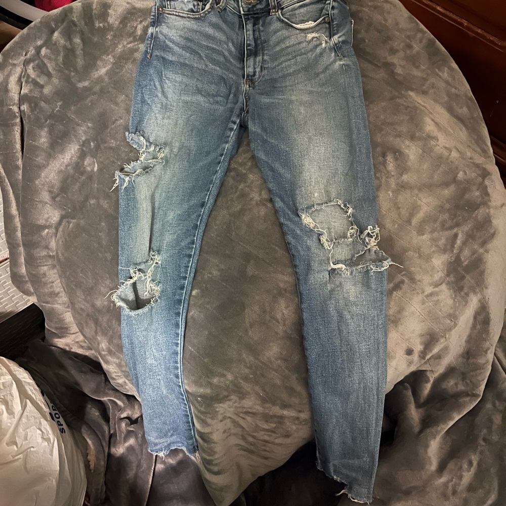 Women's hi-rise ripped front to sides Distressed Blue Jeans sz6